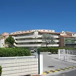 T3 Mezzanine, 6 Pers, Piscine, Plage, Parking, Animaux Ok - Fr-1-106-67 Appartement *